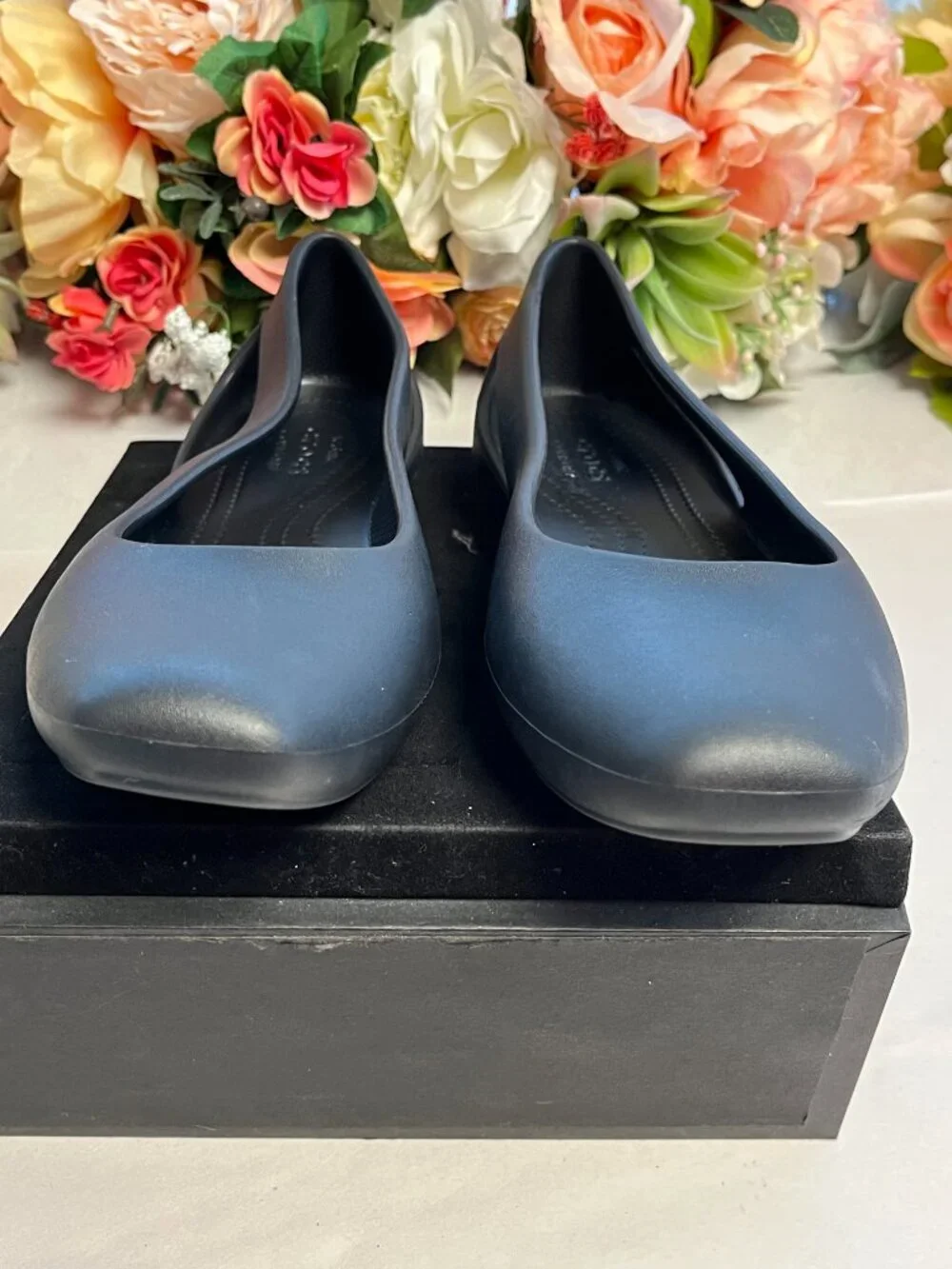 Crocs Iconic Comfort Black Slip On Flats Side Cutout W6